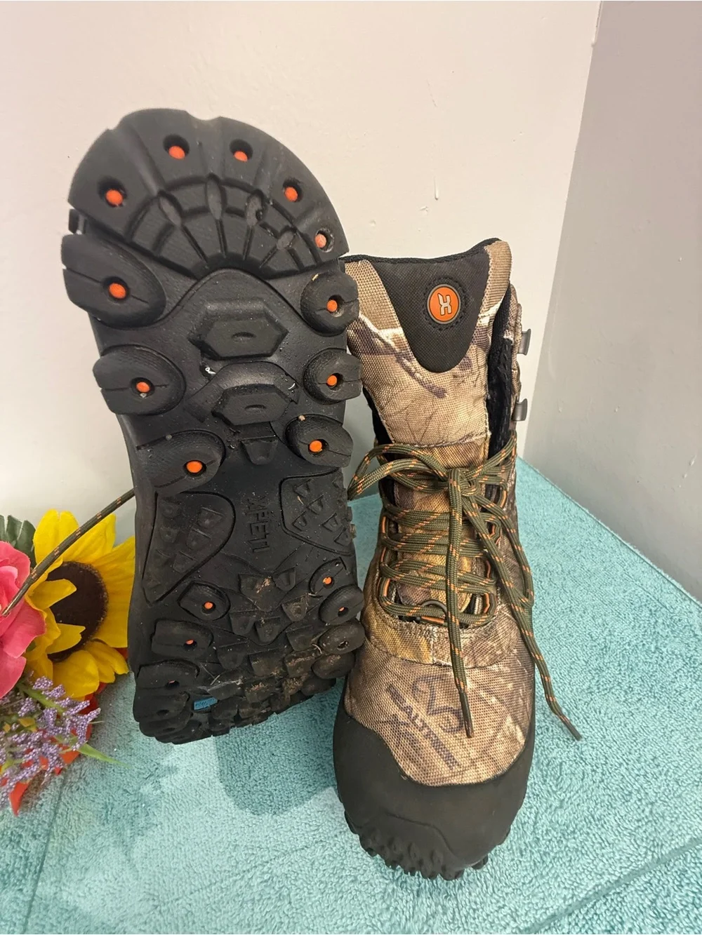 XPETI Thermator 8 Insulated Winter Boot - Black Interior, Orange Accent